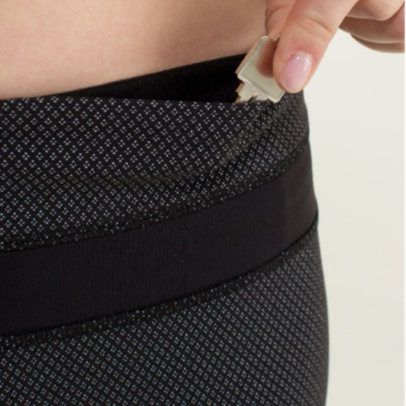 Lululemon Skinny Groove Pant Size 4 - Picture 10 of 10